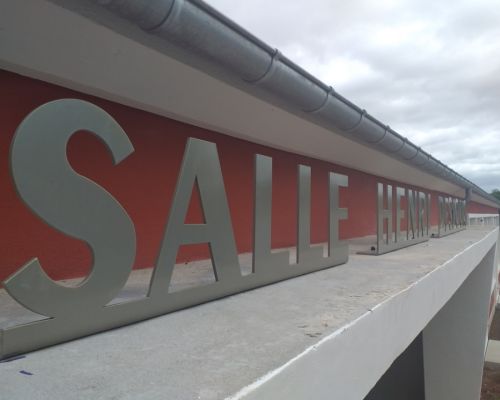 Enseignes métalliques